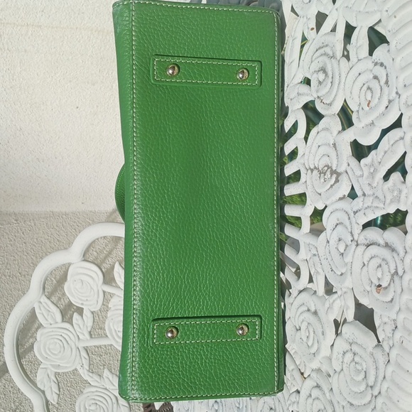 Dooney &Bourke - Picture 5 of 7